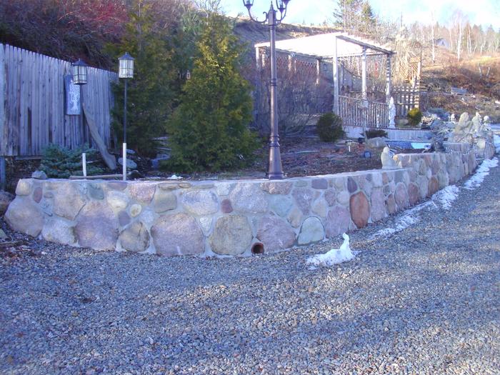 retaining wall