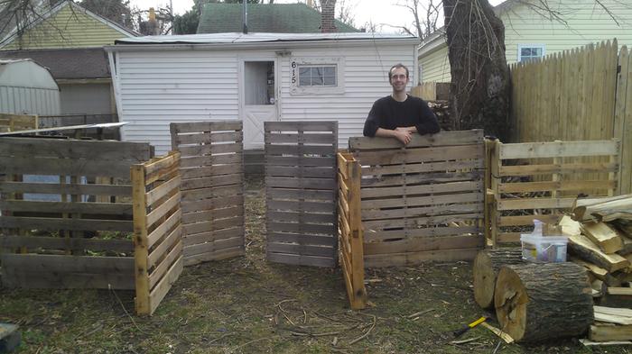 free fence from pallets