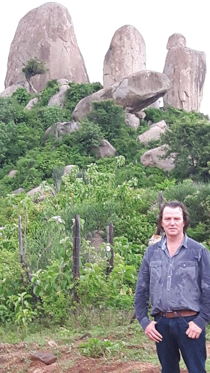 Dale with Kita makkai rock formations