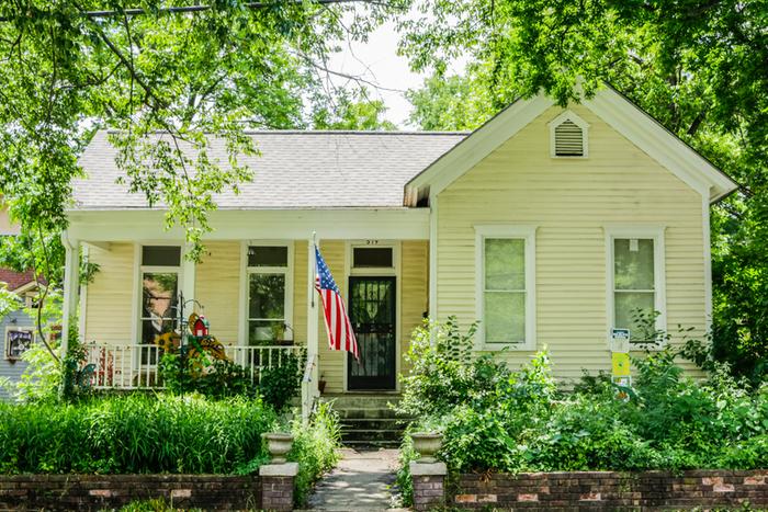 [Thumbnail for 01-Home-4-Rent-Front-View.jpg]