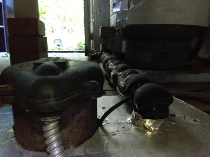 Side view of the well. My dad insulated everything.