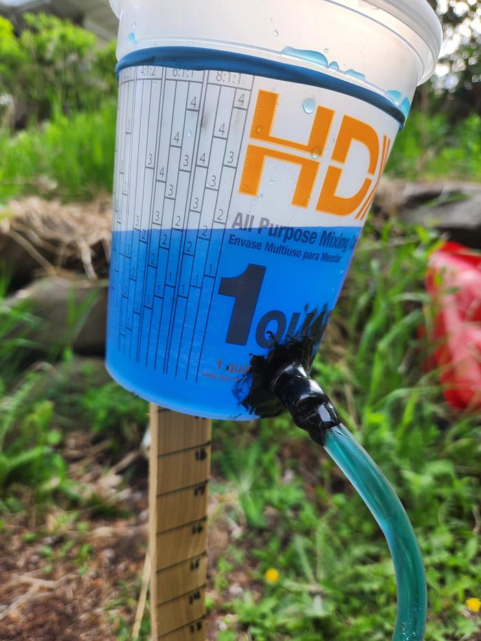 reservoir temp. mounted to reference stake